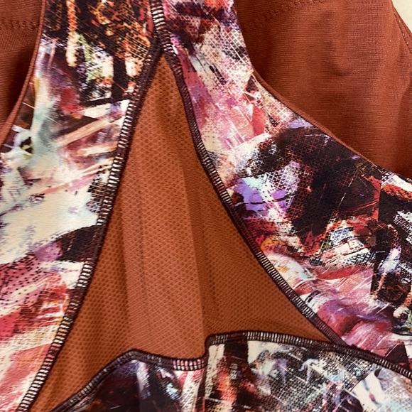 LULULEMON Tank Top/Sports Bra Cropped Urbantricity Multi Terra Cotta Size 2 - Picture 6 of 8